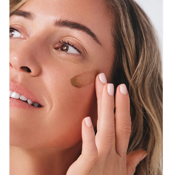 Uncommon James Bronzing Drops - Picture 3 of 6